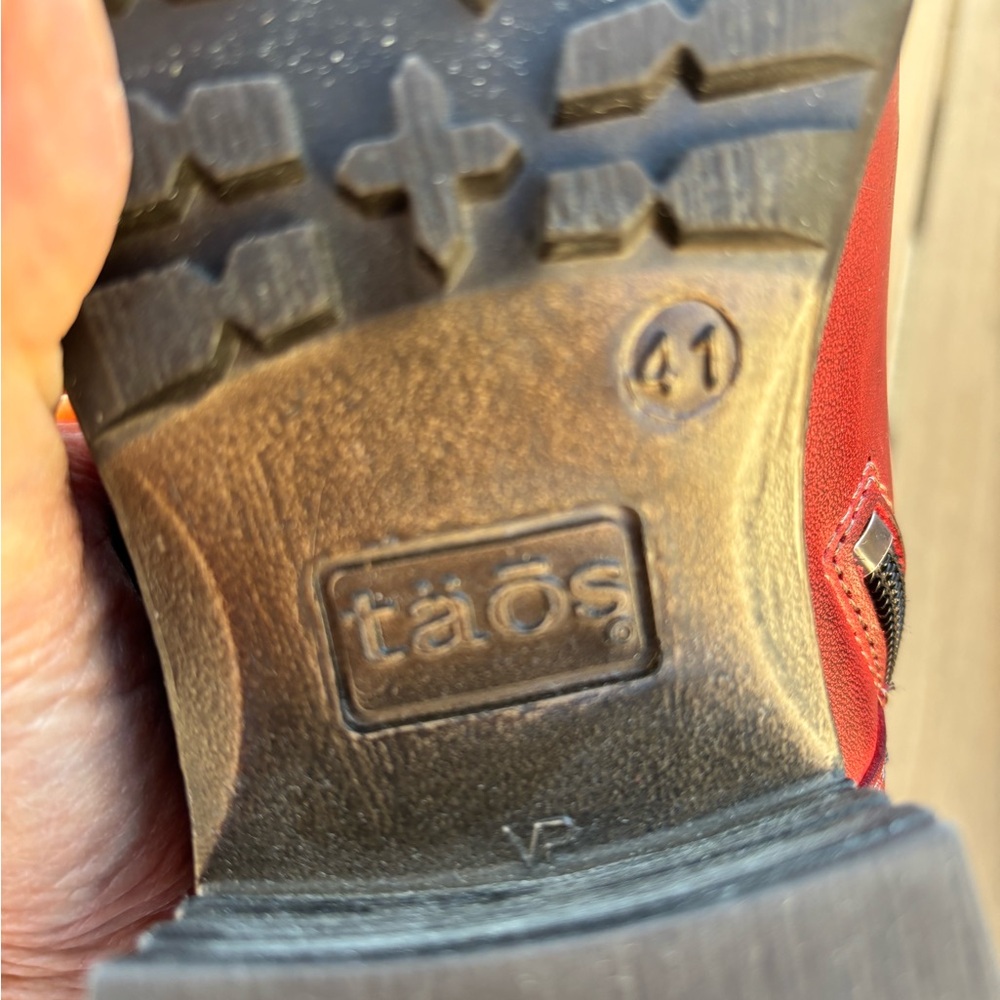 Taos Red Crave Boots, EUR size 41 - Picture 5 of 5